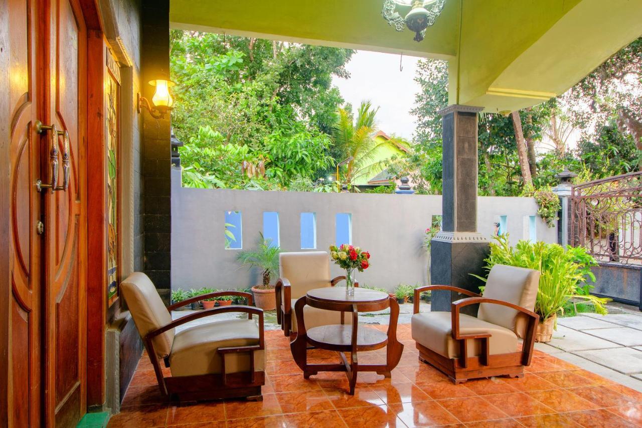 Oyo 2047 Opak Village Bed & Breakfast Bantul Exterior foto